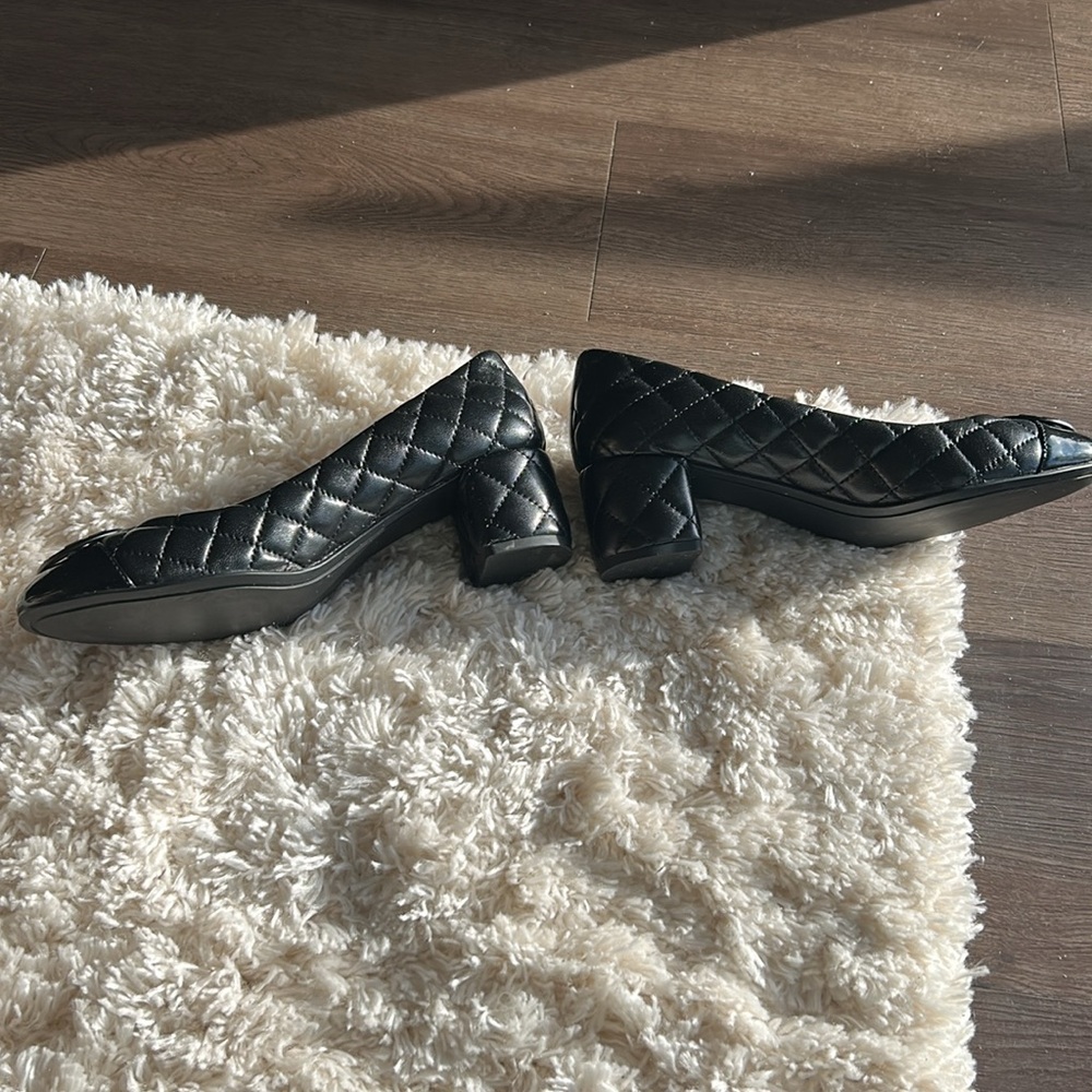 Shoes - Picture 6 of 6